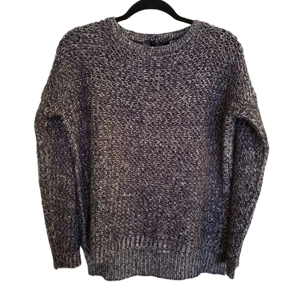 Forever 21 Chunky Knit Sweater Size Medium